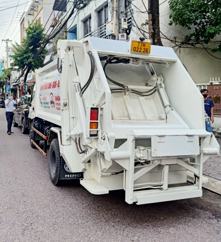 Xe cuốn ép rác Hino 7 khối - CÔNG TY CP SẢN XUẤT XE CHUYÊN DỤNG VÀ ...